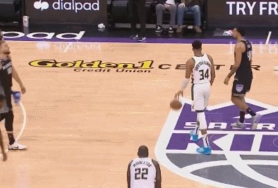 开云app-爆发冲突！大洛莱尔斯双双被驱逐 字母哥挑起事端？